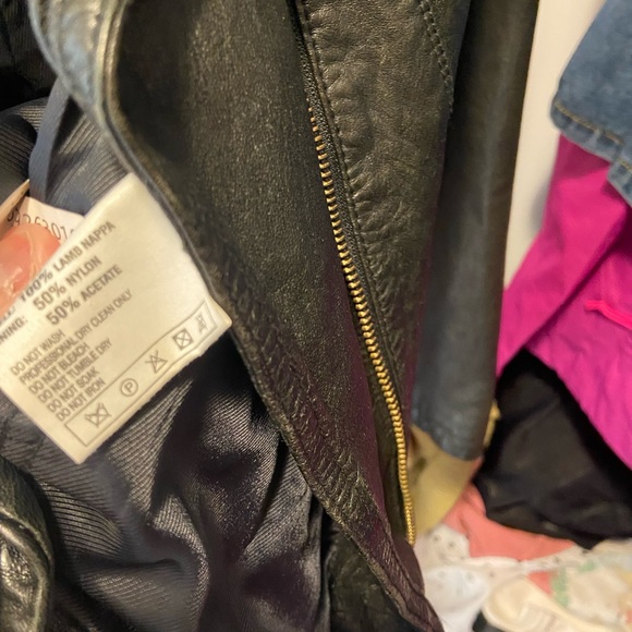 Black leather jacket - Picture 5 of 9